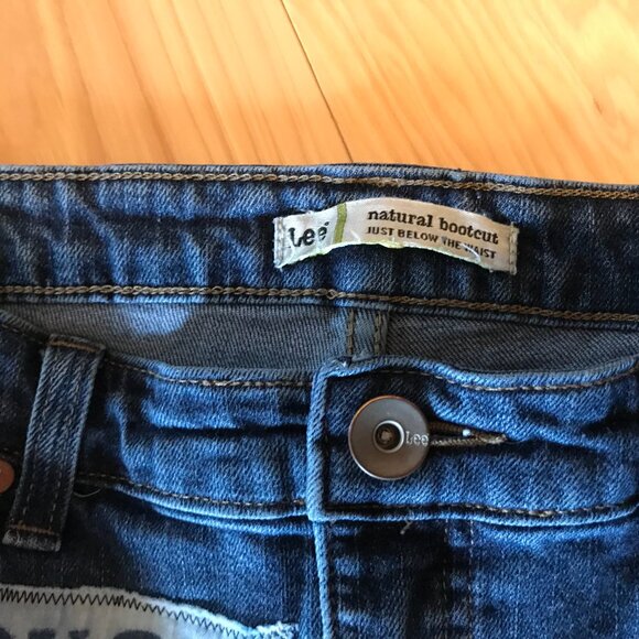 1970s Rock Band Patchwork Jeans, Size 12: Upcycled Bleached Band Patches & Stars - Picture 5 of 12